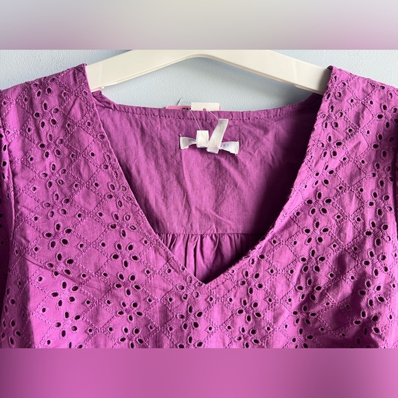 Draper James Women's V-Neck Puff Short Sleeve Top - Picture 3 of 7